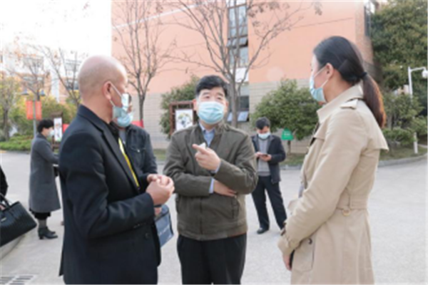 3.24動態(tài)民政部信息中心副主任張建民一行到南昌綠康豫章家園開展民政信息化工作調(diào)研591.png